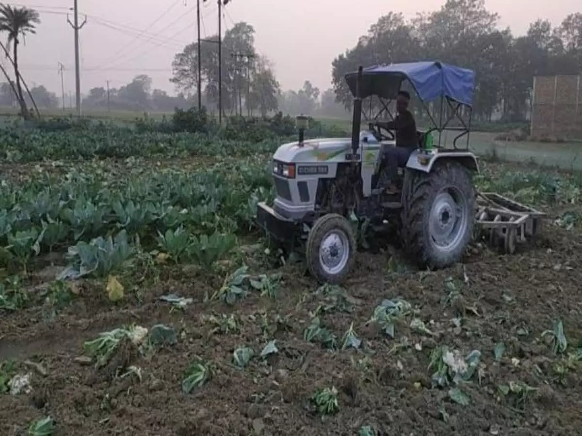 ट्रेक्टर और खेती मशीनों पर मिलेगी 1लाख रूपये की सब्सिडी, किसान सरल तरीके से यहाँ करें ऑनलाइन आवेदन करें
