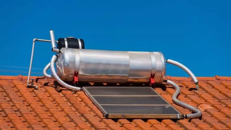 सोलर वाटर हीटर सब्सिडी योजना, अपने घर में सोलर ऊर्जा से करें गर्म पानी, लाभ उठाएं 60% सब्सिडी का, बिल्कुल फ्री में करें यहां आवेदन | Solar Water Heater ...